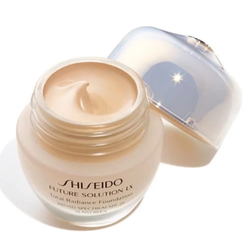Shiseido Future Solution LX Total Radiance Foundation SPF 20 - luksusowy rozświetlający podkład do twarzy 30ml