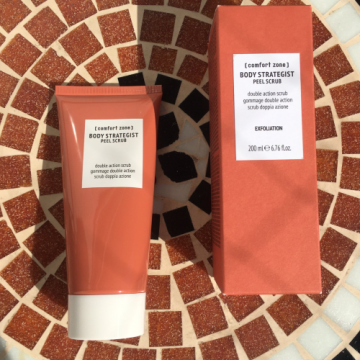 Comfort Zone Body Strategist Scrub  Odnawiający peeling do ciała 200ml