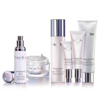 Natura Bisse Diamond White Clarity Toning Lotion Rozświetlający tonik do twarzy 200ml