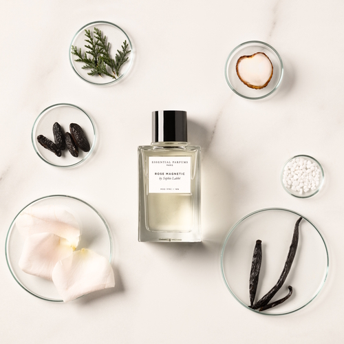 Essential Parfums Rose Magnetic – niszowe perfumy różane o świeżym, owocowym, drzewnym, piżmowym i subtelnie waniliowym charakterze.
