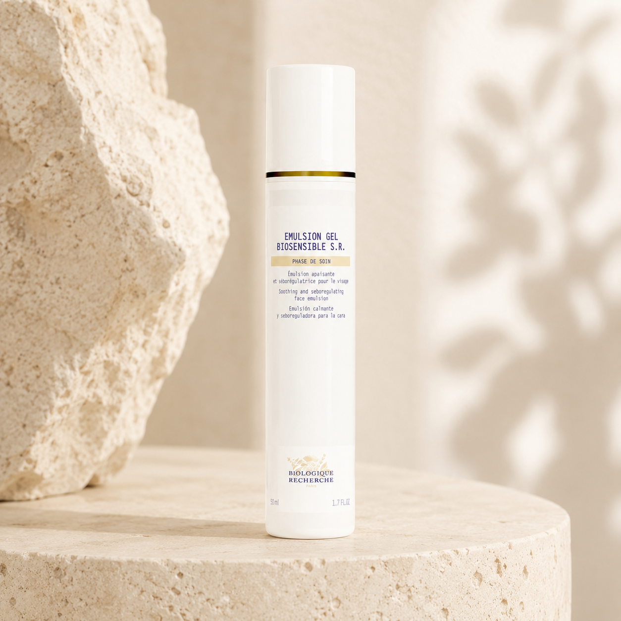 Biologique Recherche Emulsion Gel Biosensible S.R. – kojący i sebo-regulujący żel do skóry wrażliwej ze skłonnością do łojotoku.