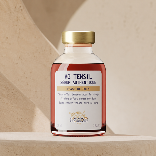 Biologique Recherche VG Tensil – ujędrniające serum do twarzy dla skóry z utratą napięcia i mniej wyraźnym konturem.
