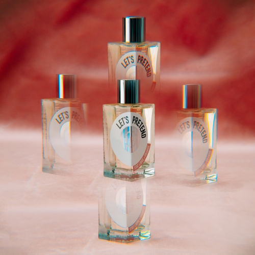 Etat Libre d’Orange Let’s Pretend – niszowe perfumy owocowo-przyprawowe o aksamitnym, brzoskwiniowym i drzewno-żywicznym charakterze.