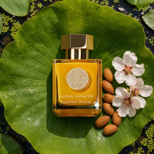Nectar Olfactif Suprême Nectar – niszowe perfumy migdałowe o bursztynowym, kwiatowym, miodowym, kremowym, waniliowym i drzewnym charakterze.