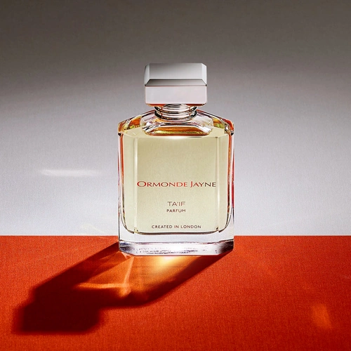 Ormonde Jayne Ta'if – perfumy z różą Ta'if, szafranem, daktylami, jaśminem, kwiatem pomarańczy, wanilią i ambrą.